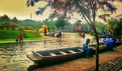 <b>Eco Art Park Sentul City</b><br>