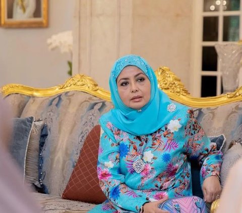 Sosok Istri Raja Baru Malaysia Super Tajir Curi Perhatian, Berasal dari Keluarga Kerajaan Melayu dan Kuasai 5 Bahasa