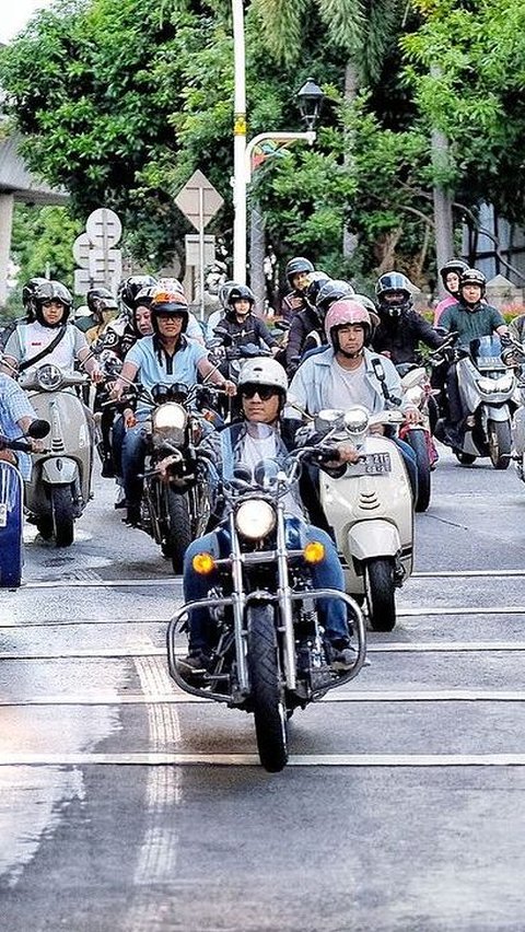 Portrait of Sunmori Artists with Gibran, Raffi Ahmad Riding Limited Edition Automatic Scooter.