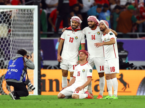 FOTO: Selebrasi Unik Kemenangan Yordania di Tengah Wajah Sedih Pemain Korea Selatan yang Kalah di Laga Semifinal Piala Asia 2023