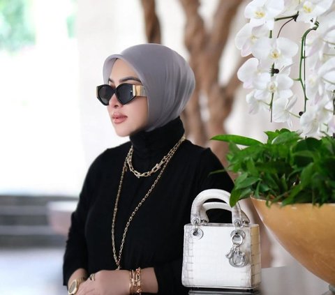 The Price of Syahrini's Bracelet and Necklace Shakes Netizens' Kidneys