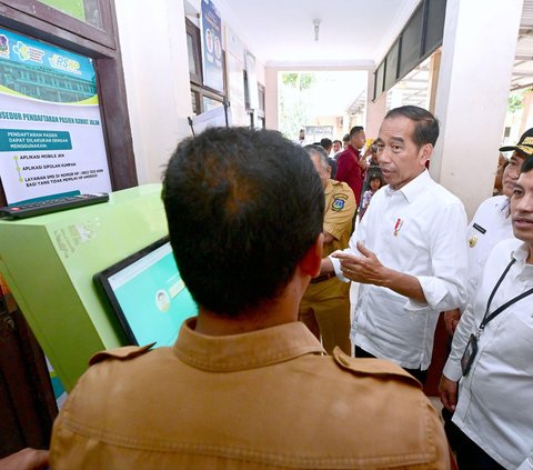 Tinjau RSUD Kumpulan Pane Tebing Tinggi, Jokowi Janjikan Renovasi dan Tambah Kapasitas Bangunan