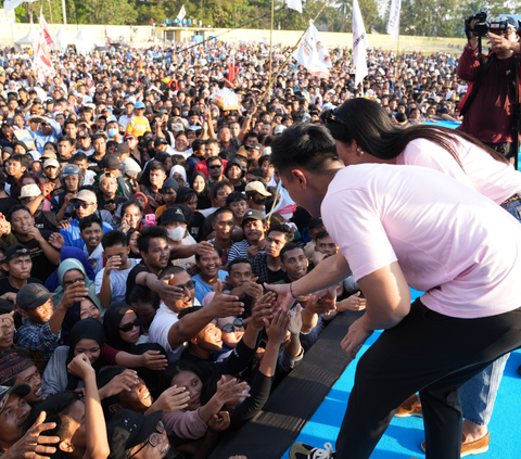 Kampanye Akbar Prabowo-Gibran di Deli Serdang, Kaesang Pakai Kaos Pink