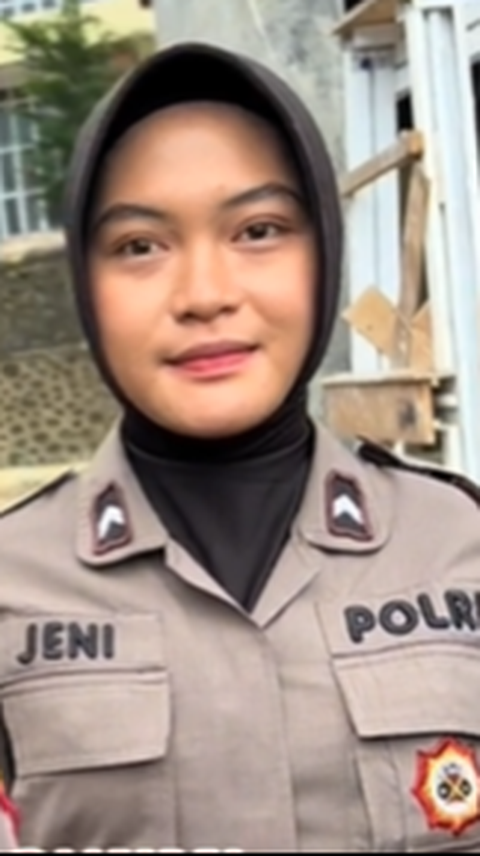 Sosok Polwan Cantik ini Bukan Sembarang Orang, Ternyata Juara Tinju Tingkat Nasional