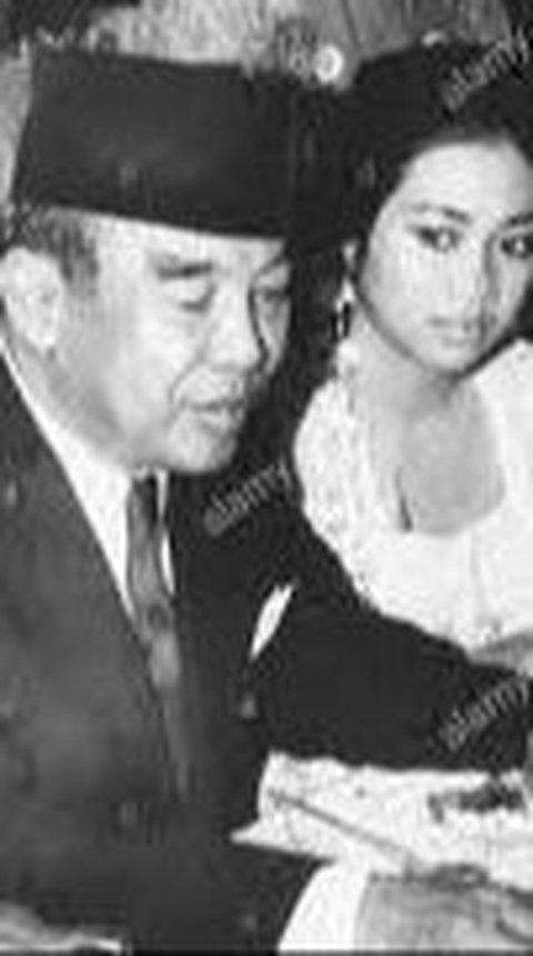 Potret Lawas Bung Hatta Menghadiri Acara Pernikahan Mendiang Rachmawati Soekarnoputri, Putri Ketiga Bung Karno