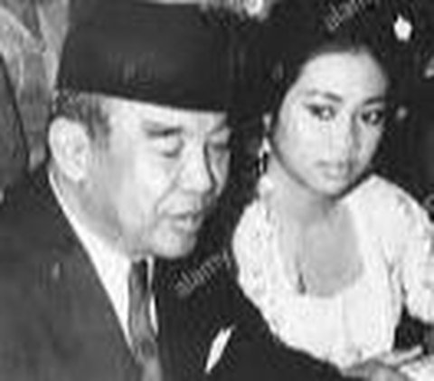 Potret Lawas Bung Hatta Menghadiri Acara Pernikahan Mendiang Rachmawati Soekarnoputri, Putri Ketiga Bung Karno