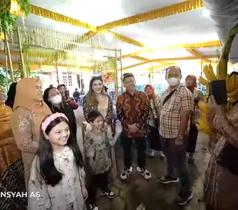 Satu Kampung Salaman, Anang dan Ashanty saat Menjadi Saksi Pernikahan Suster Arsy Hermansyah