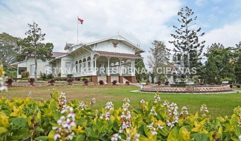 Arsitekturnya Bergaya Kolonial