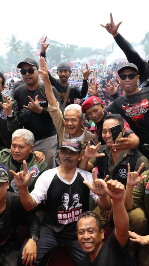 Ganjar soal Beda Ucapan dan Sikap Jokowi: Tak Boleh, Isuk Tempe Sore Dele