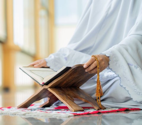 90 Islamic Words to Awaken Someone to Return to the Right Path, Full of Polite Advice