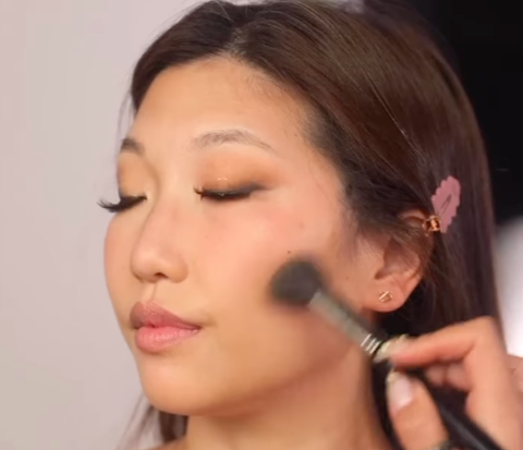 Menguak Trik Makeup Artist Korea Bikin Kontur yang Hasilnya Natural