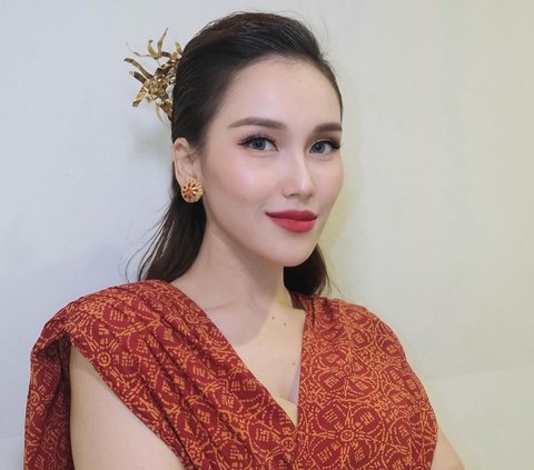 Finally Ayu Ting Ting Opens Up About Her Fiancé: His Name is Mas Dana, Introduced to Her Parents
