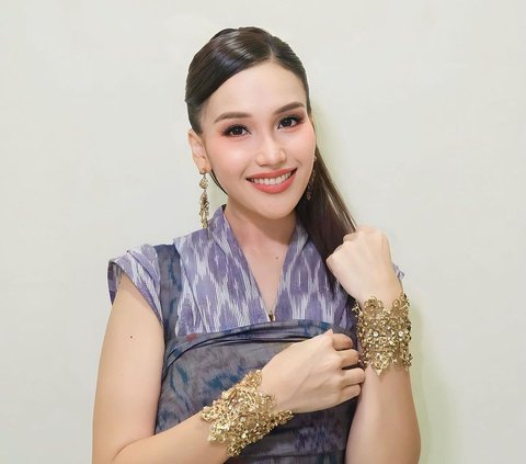 A Series of Singers Captivated by TNI Members, Latest Ayu Ting Ting Proposed by Lettu