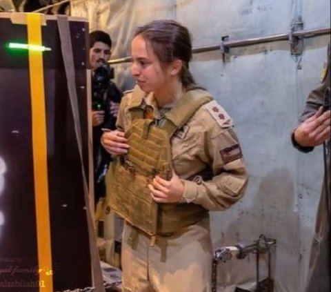 Potret Putri Raja Yordania Berseragam Tentara Ikut Terjunkan Bantuan ke Gaza dari Pesawat, ini Sosoknya Cantik Jelita