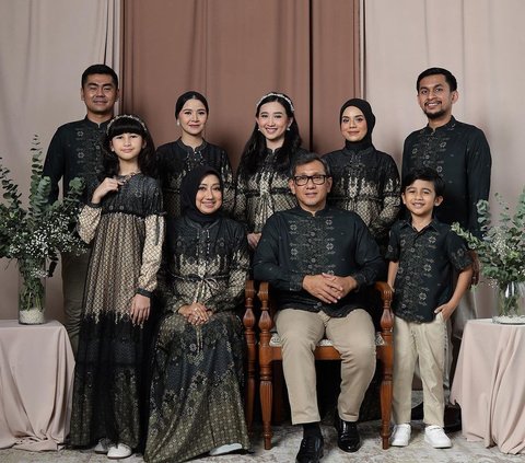 15 Recommendations for 2024 Lebaran Couple Outfits, Trendy and Compact