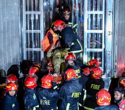 FOTO: Horor Kebakaran Dahsyat Hanguskan Gedung 7 Lantai di Bangladesh, 43 Orang Tewas