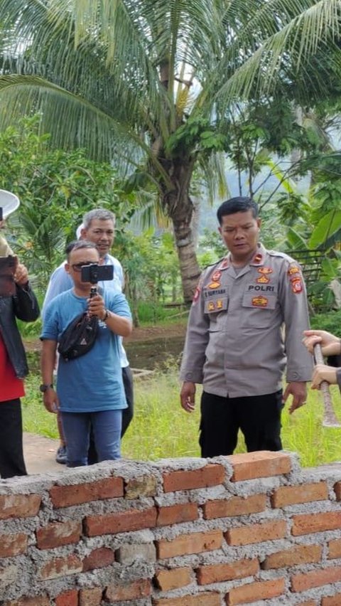 Sempat Tutup Akses Jalan karena Kecewa Hasil Pemilu, Caleg Gerindra Minta Maaf & Bongkar Tembok