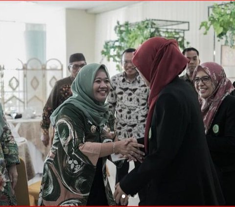 Dapat Penghargaan Baznas Award 2024, Ini Sederet Prestasi Bupati Sleman Kustini Sri Purnomo