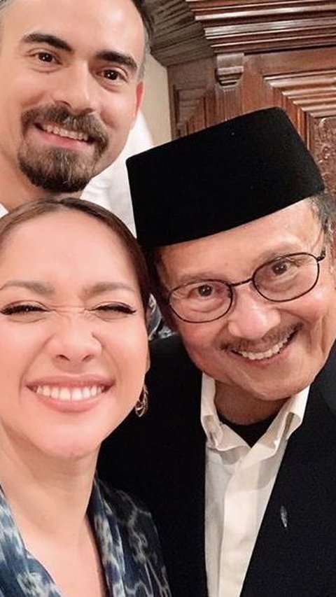 Quotes BJ Habibie tentang Cinta<br>