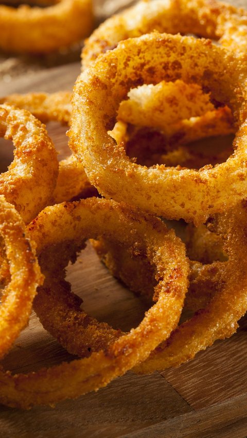 Easy Onion Ring Recipe for TV Snacks