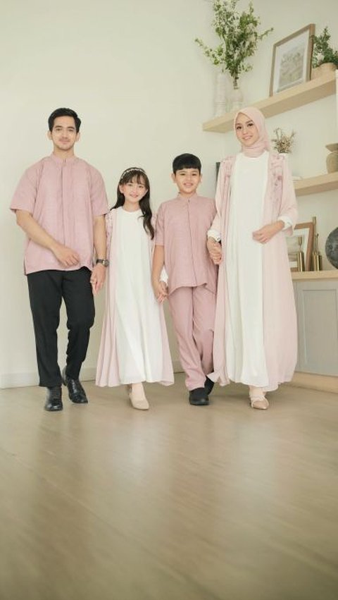 <b>Family Set Hamna Abaya </b>