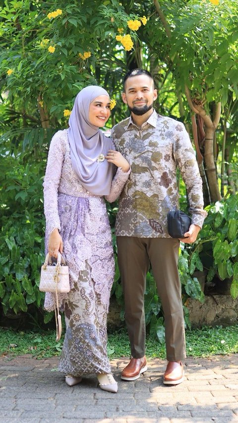 5 Referensi Outfit Couple untuk Kondangan Ala Artis Indonesia