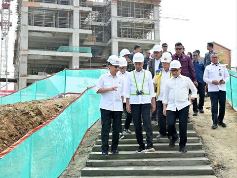 Jokowi Targetkan Smelter Freeport Beroperasi 2024, Buka Perekrutan 20 Ribu Anak Muda Indonesia