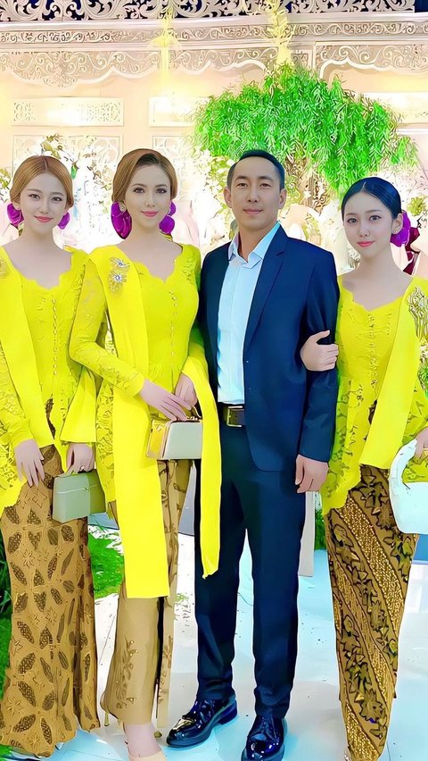 Potret Kombes Pol Slamet Riyadi Diapit 3 Wanita Cantik Pakai Kebaya Kuning di Pernikahan Putra Rektor Ubhara Jaya Jadi Sorotan