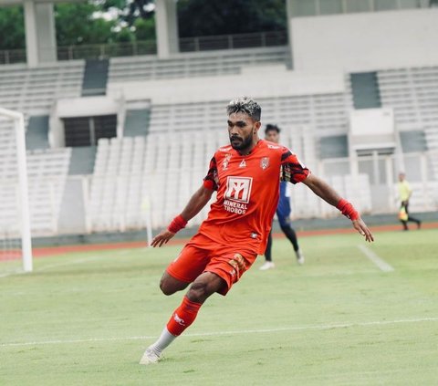 Kembali Bawa Timnya Promosi ke Liga 1, Ini Sosok Rival Lastori Pemain Malut United