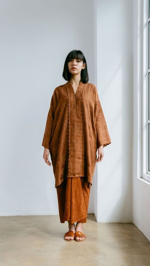 <b>Baju Kurung Model V-Line </b>