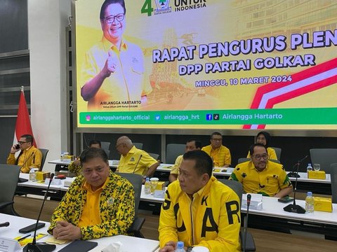 Potret Airlangga Duduk Sebelah Bamsoet saat Rapat di Tengah Isu Munas Golkar