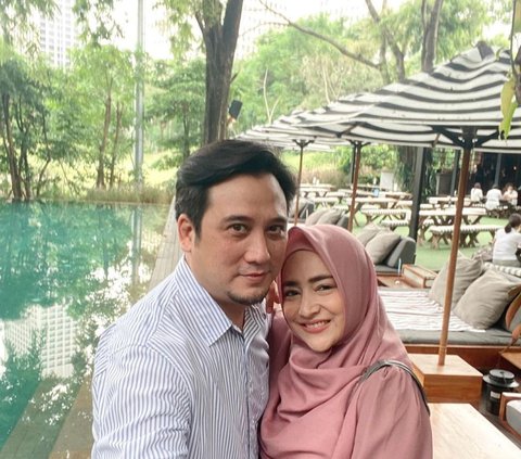 Cindy Fatikasari and Teuku Firmansyah Announce Moving to Canada After Eid