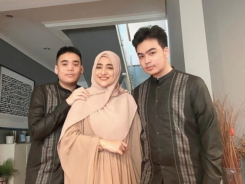 Cindy Fatikasari and Teuku Firmansyah Announce Moving to Canada After Eid