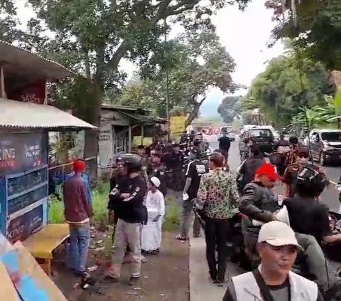 Menurut Azis sekaligus koordinator Aksi adapun tuntutan dari aksi ini yaitu warga Limbangan menolak penjualan obat tipe G secara bebas dan meminta Pemerintah maupun aparat kepolisian melakukan penutupan terhadap warung yang terbukti menjual obat terlarang maupun miras. <br><br>