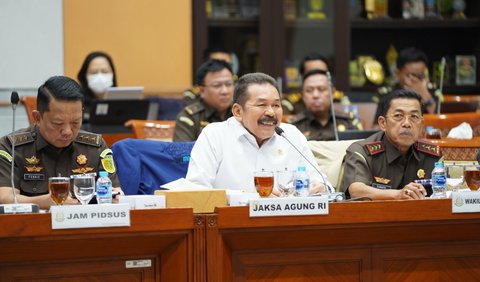 “Gagasan tersebut bertujuan untuk meningkatkan profesionalitas dan integritas pegawai Kejaksaan yang saat ini merupakan wajah pemerintah dalam bidang penegakan hukum di Indonesia,”