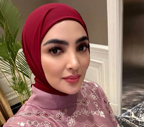 Cantik Berhijab Bikin Pangling, Potret Ashanty Makin Rajin Ikut Kajian Karena Ngaku Ilmu Agama Masih Kurang