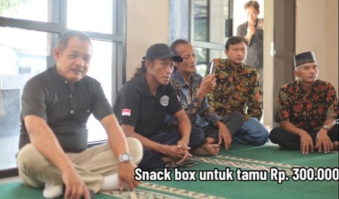 Ongkos untuk makanan para tamu menghabiskan dana sekitar Rp300 ribu. <br>