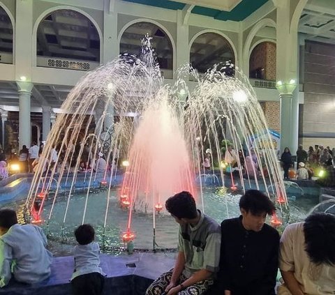 Keseruan Ramadan di Masjid Al Akbar Surabaya, Buka Puasa Gratis hingga Ngaji Berhadiah Motor