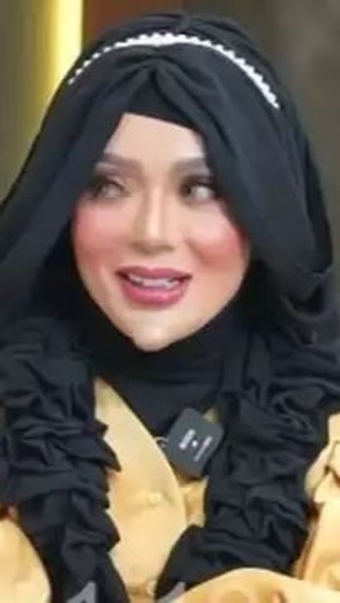 Nah, itulah sederet penampilana asli Yuni Jasmine yang ternyata super cantik.