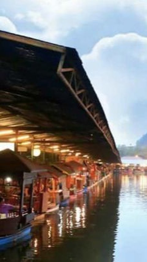 8. Floating Market Lembang<br>