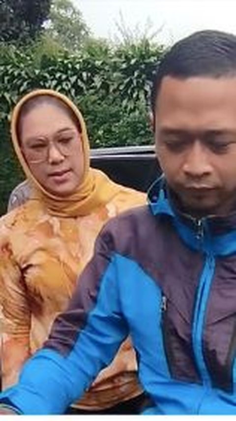 Motor Ojol Dicuri saat Ambil Pesanan, Tak Disangka Ada Sosok 'Ibu Peri' yang Bikin Tangis Sopir Pecah <br>