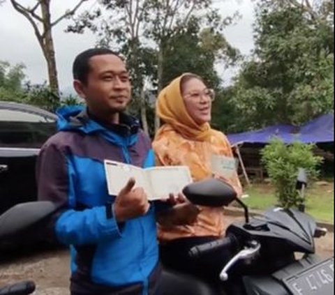 Motor Ojol Dicuri saat Ambil Pesanan, Tak Disangka Ada Sosok 'Ibu Peri' yang Bikin Tangis Sopir Pecah