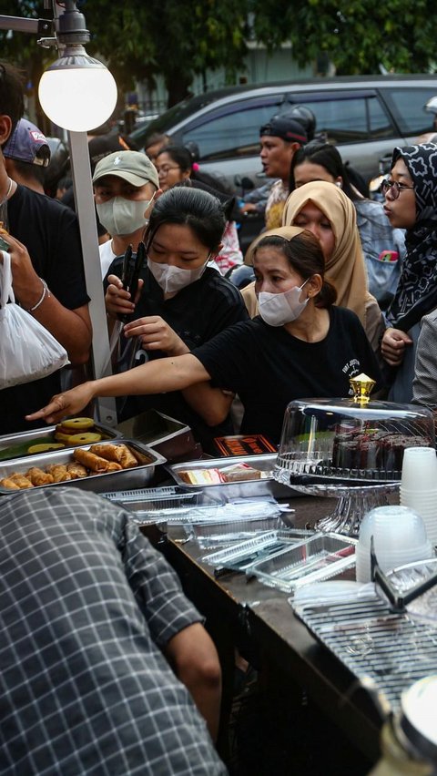 FOTO: Penampakan Pasar Takjil di Jalan Panjang Jakarta Barat yang Jadi Tempat Wisata Kuliner Sembari Ngabuburit Ramadan