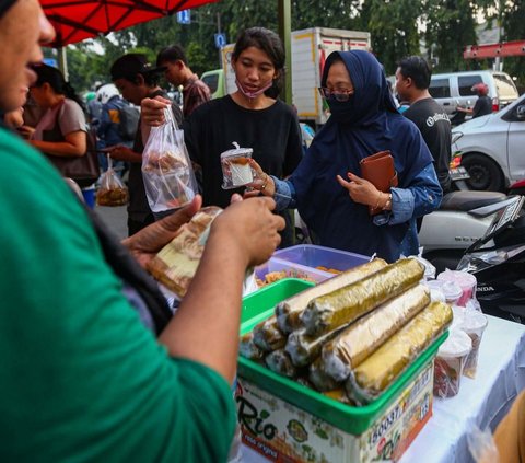 FOTO: Penampakan Pasar Takjil di Jalan Panjang Jakarta Barat yang Jadi Tempat Wisata Kuliner Sembari Ngabuburit Ramadan