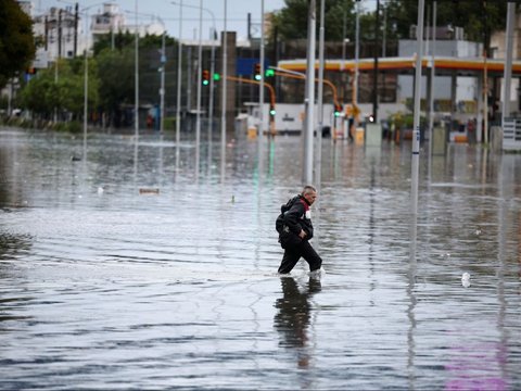 FOTO: Diguyur Hujan Lebat, Kota Buenos Aires, Argentina Nyaris Tenggelam