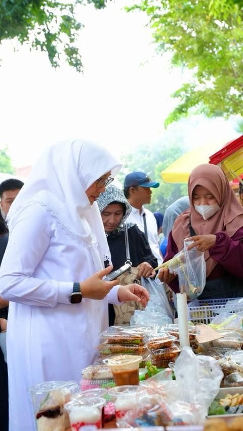 Geliatkan Pasar Takjil Ramadan, Banyuwangi Gelar Festival Ngrandu Buko