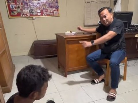 Aksi Anggota Kepolisian Beri Makan Pelaku Pencurian yang Ditangkap Ini Viral, Curi Perhatian Warganet