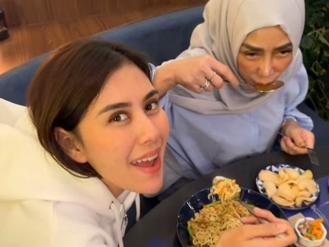 Moments of Celebrities' First Iftar, the Menu Makes You Drool