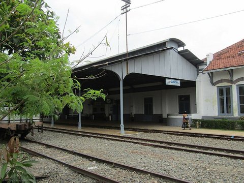 Melihat Keunikan Stasiun Gundih di Grobogan, Bangunan Klasik Bergaya Arsitektur Indische Empire