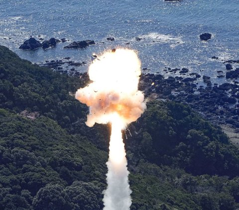 FOTO: Penampakan Roket Space One Jepang Meledak Sesaat Setelah Diluncurkan